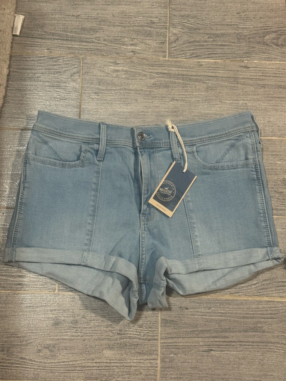Hollister high rise short shorts